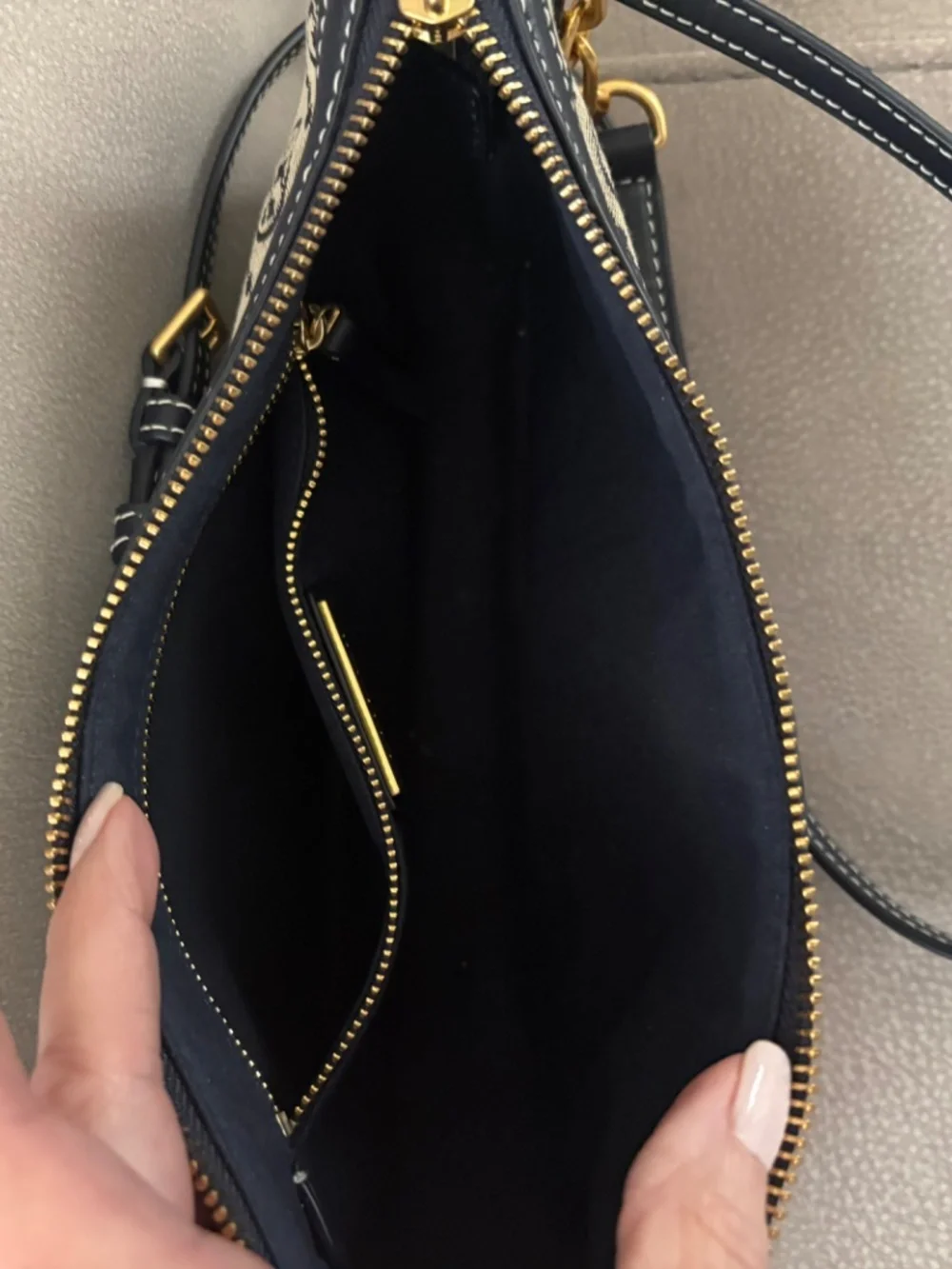 TORY BURCH NAVY MONOGRAM JACQUARD SHOULDER /CROSSBODY BAG - Picture 6 of 6